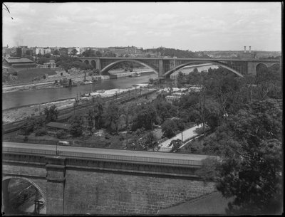 Die Washington-Brücke, High Bridge und Washington Heights vom Bronx aus gesehen, 19. Juli 1914 von William Davis Hassler