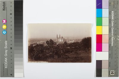 Lagos, Gesamtansicht mit Kathedrale, 1883-1884 von William Henry Jackson