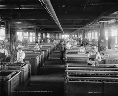 Arbeiter in der Galvanikabteilung, National Cash Register Company, Dayton, Ohio, USA, ca. 1902 von William Henry Jackson