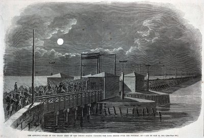 Die Vorhut der großen Armee der Vereinigten Staaten überquert die Lange Brücke über den Potomac um 2 Uhr morgens am 24. Mai 1861, aus Harper