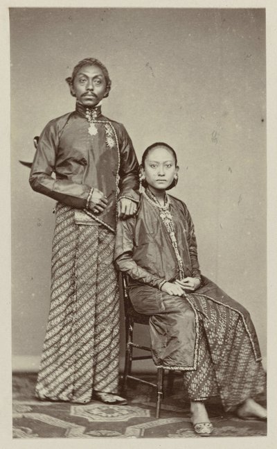 Pakoe Boewono IX, Susuhunan von Surakarta mit seiner Ehefrau Ratoe von Woodbury and Page