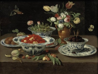 Wilde Erdbeeren in einer chinesischen 