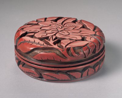 Runde geschnitzte Zinnoberbox und Deckel von Yuan Dynasty Chinese School