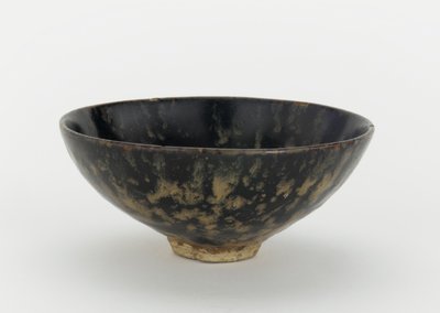 Teeschale, Jiangxi-Provinz, spätes 13. bis spätes 14. Jahrhundert von Yuan Dynasty Chinese School