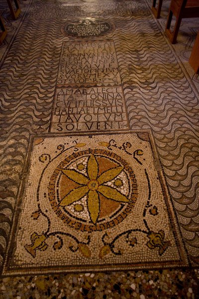 Detail der Bodendekoration (Mosaik) von School Italian
