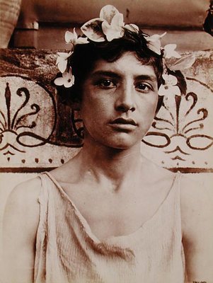 Kopf eines sizilianischen Jungen (Sepiafoto) (siehe auch 172388) von Baron Wilhelm von Gloeden