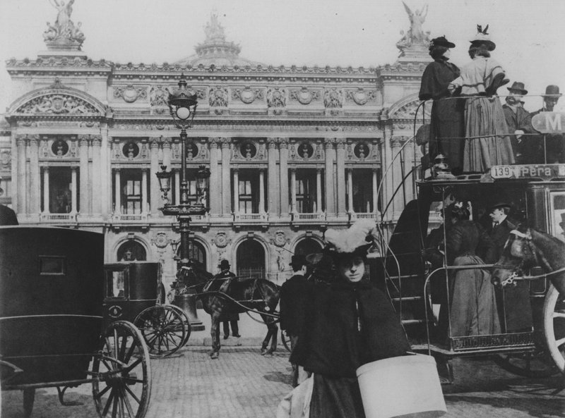 Ein Omnibus auf der Place de L