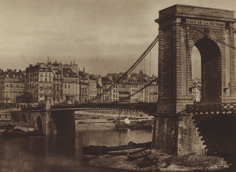 Die Pont Louis-Philippe, Pont de la Reforme während der Revolution von 1848 von (after) French Photographer