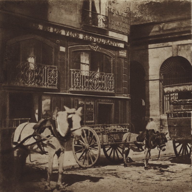 Der Eingang des Restaurants Laperouse, Quai des Grands-Augustins von (after) French Photographer