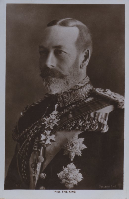 Seine Majestät der König (s/w Foto) von Alexander Bassano