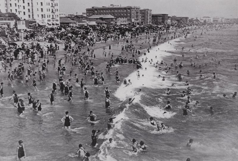 Kalifornien: Venedig, ein beliebtes ganzjähriges Strandresort in der Nähe von Los Angeles von American Photographer (after)