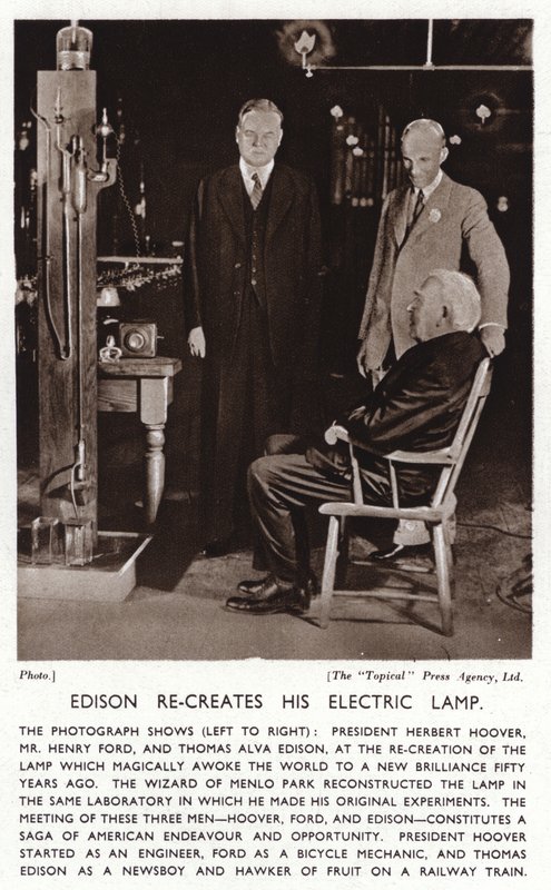 Thomas Edison rekonstruiert sein elektrisches Licht für Präsident Herbert Hoover und Henry Ford von American Photographer (after)