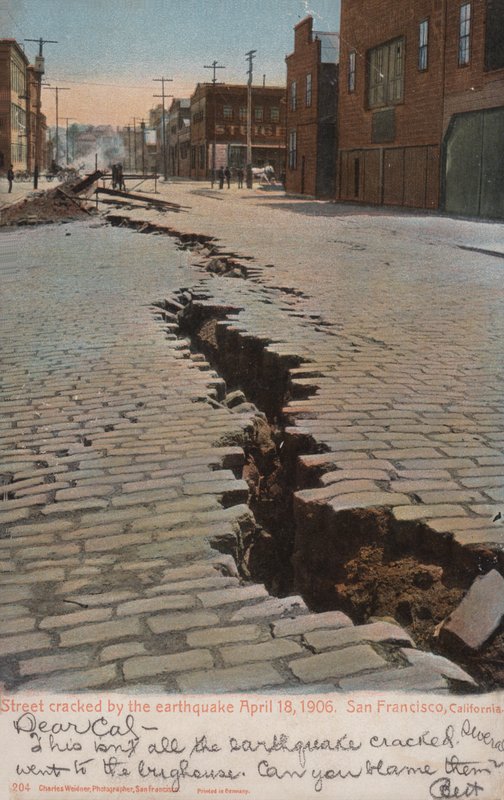 Straße durch das Erdbeben gespalten von American Photographer