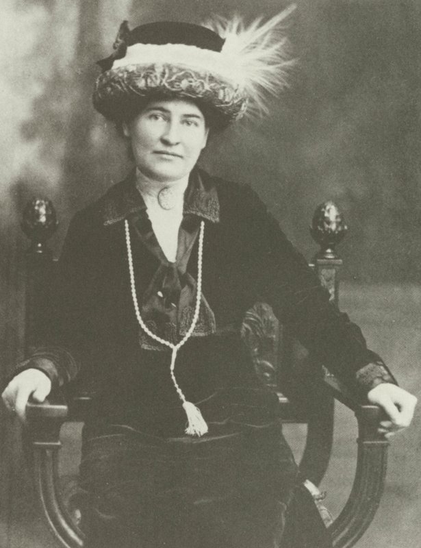 Willa Cather, um 1910 von American School