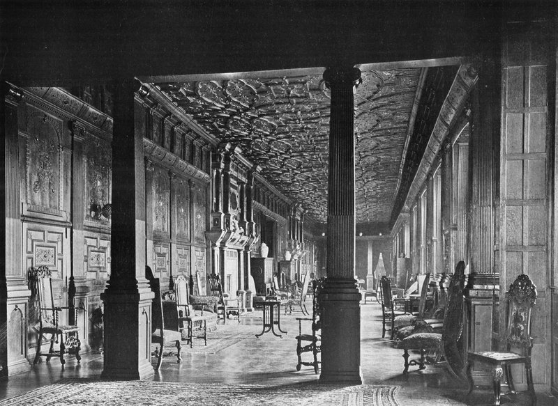 Die lange Galerie, Blick nach Osten von Charles Latham