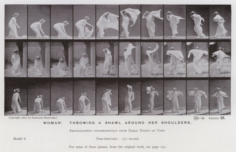 Die menschliche Figur in Bewegung: Frau, wirft einen Schal um ihre Schultern von Eadweard Muybridge