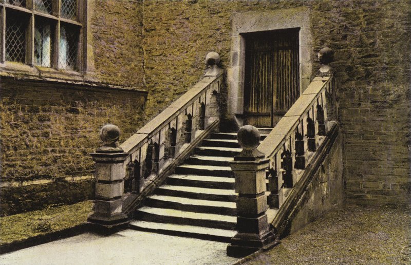 Dorothy Vernons Stufen und Tür, Haddon Hall von English Photographer