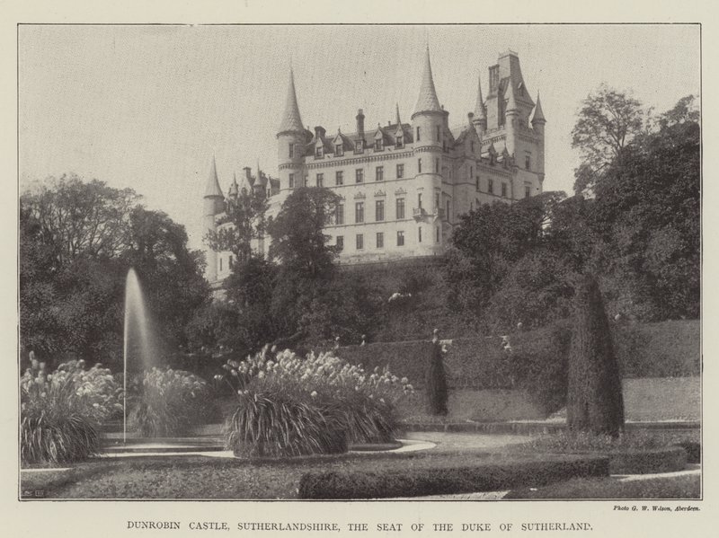 Dunrobin Castle, Sutherlandshire, der Sitz des Duke of Sutherland von English Photographer