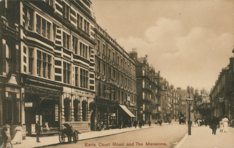 Earls Court Road und The Mansions, London von English Photographer