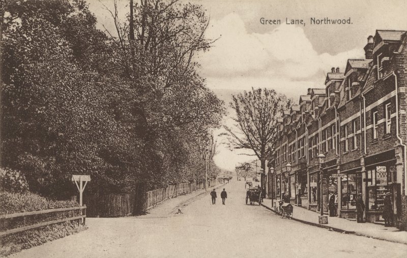 Green Lane, Northwood, nahe London (s/w Foto) von English Photographer