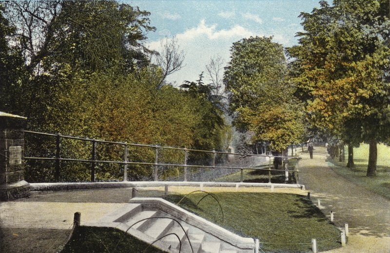 In den Pump Room-Gärten, Leamington von English Photographer