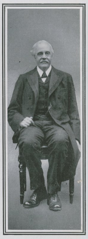 Lady Nancy Astors Sponsor, Gerald Balfour von English Photographer