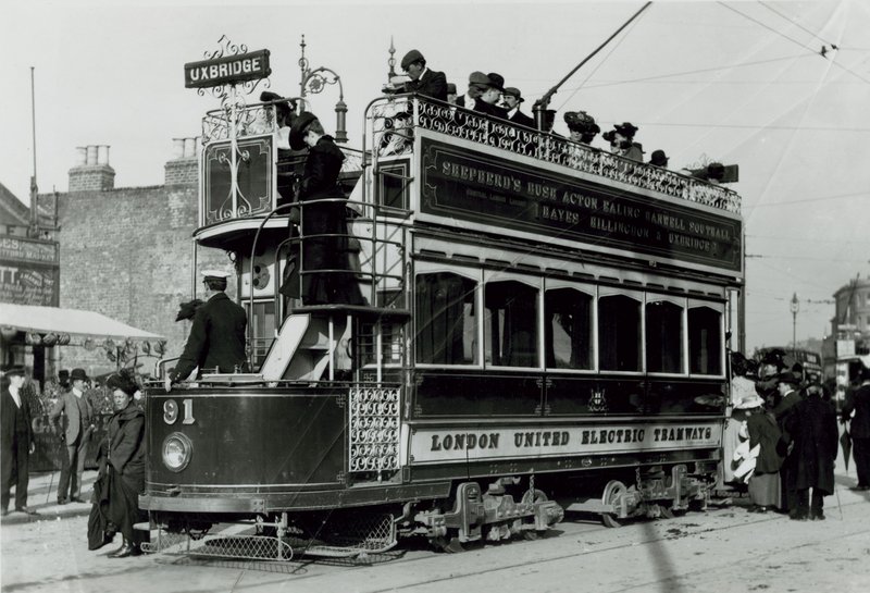 London United Electric Tramways von English Photographer