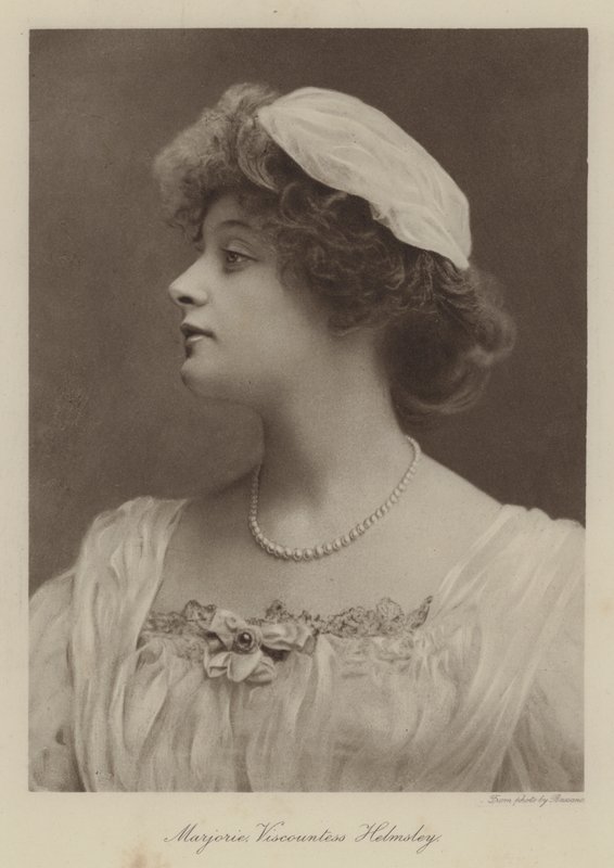 Marjorie Viscountess Helmsley von English Photographer