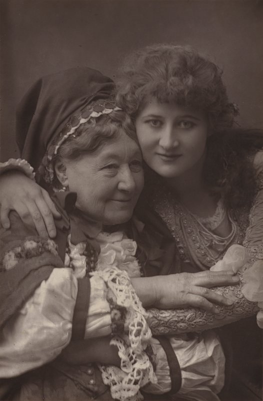 Mary Anderson und Mrs Stirling von English Photographer
