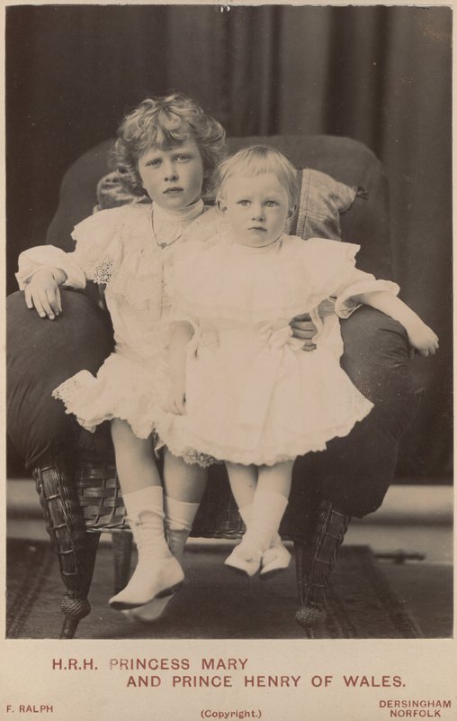 Prinzessin Mary und Prinz Henry von Wales von English Photographer