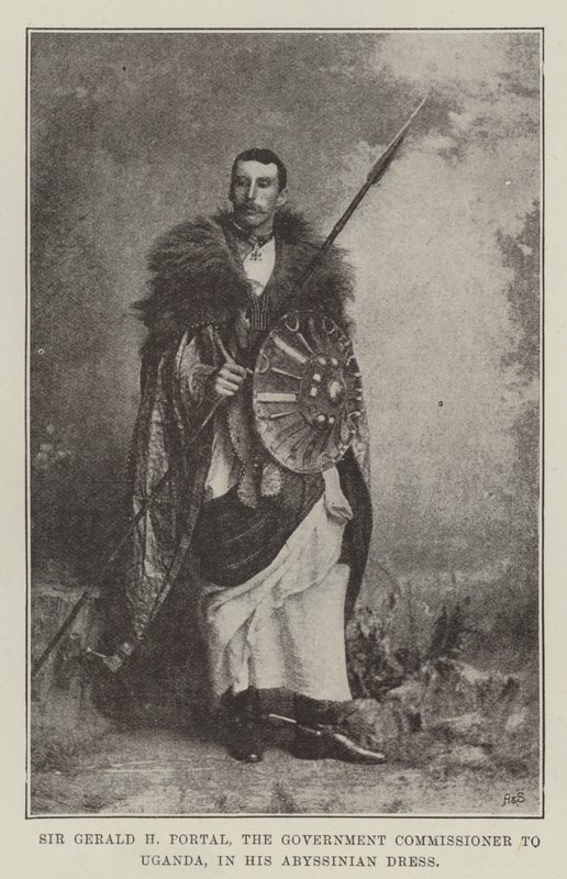 Sir Gerald H. Portal, der Regierungskommissar für Uganda, in seiner abessinischen Kleidung von English Photographer
