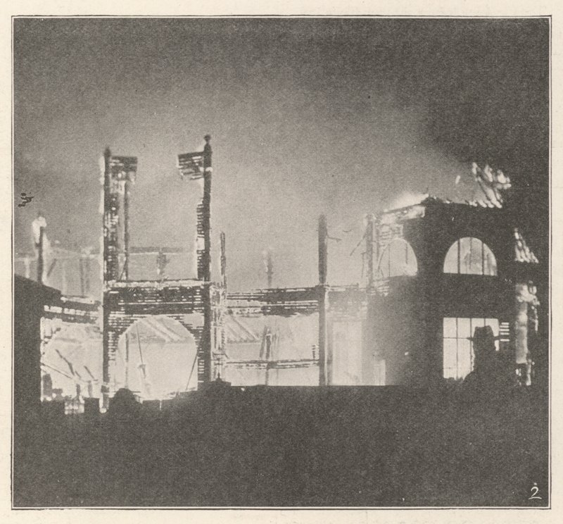 Das Feuer in Rhyl am 14. September, bei dem der Grand Pavilion zerstört wurde von English Photographer