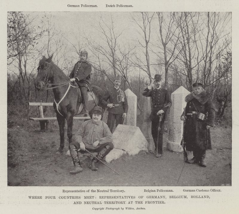 Wo vier Länder aufeinandertreffen, Vertreter von Deutschland, Belgien, Holland und neutralem Gebiet an der Grenze von English Photographer