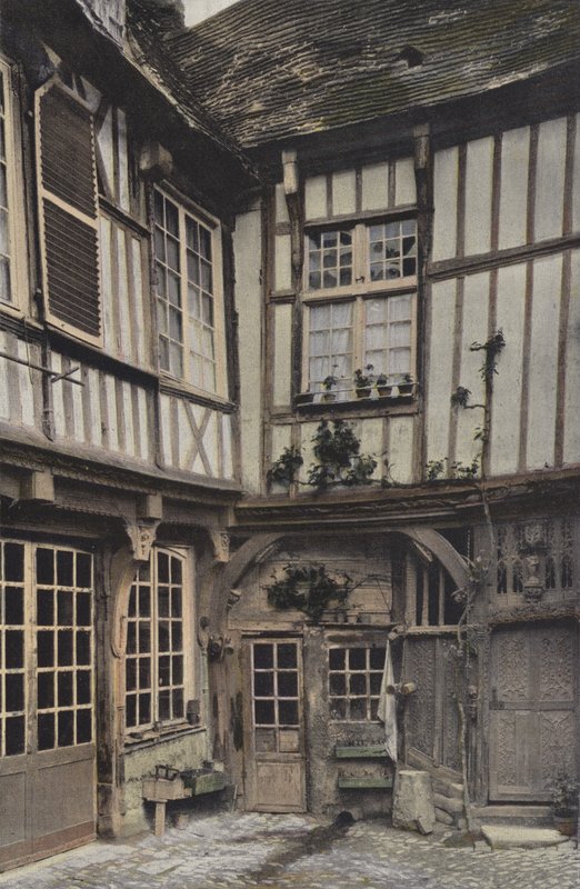 Abbeville, Haus genannt François Premier (Innenhof) von French Photographer