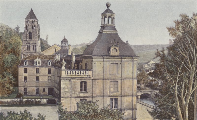 Brantôme, Gesamtansicht des Klosters, Westseite (Rathaus und Schule) von French Photographer
