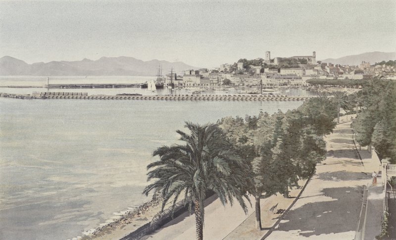 Cannes, Hafen und Altstadt, Boulevard de la Croisette von French Photographer