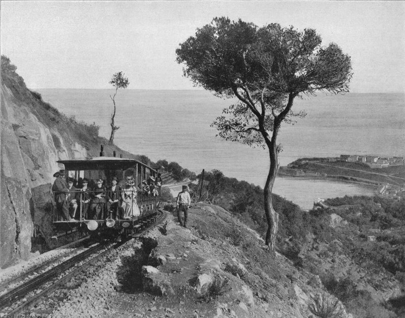 Umgebung von Monaco - Die Zahnradbahn von La Turbie von French Photographer