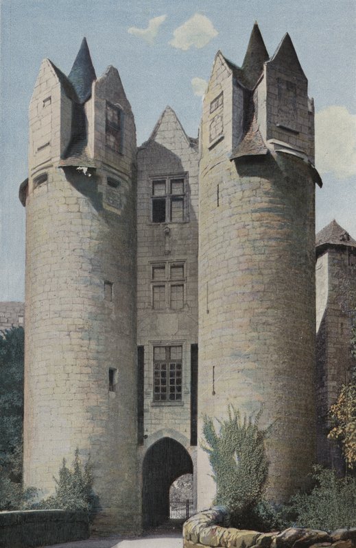 Montreuil-Bellay, Altes Schloss, Der große Chatelet von French Photographer