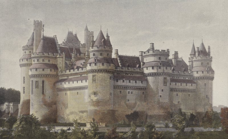 Pierrefonds, Schloss (Ansicht von der Straße nach Villers-Cotterets) von French Photographer
