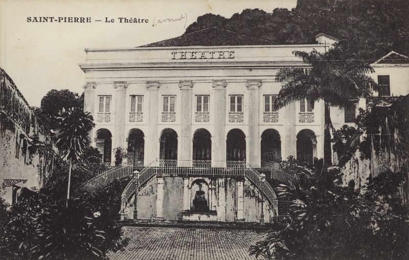 Theater, Saint Pierre, Martinique von French Photographer