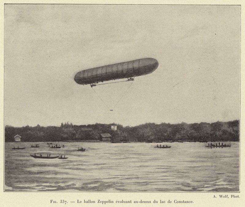 Der Zeppelin-Ballon über dem Bodensee von French School