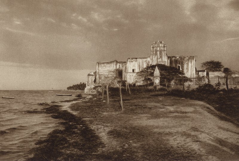 Mexiko: Campeche, Ruine des Klosters San Francisco von Hugo Brehme