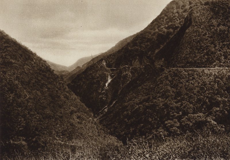 Mexiko: Las Canoas, Eisenbahnstrecke und Schlucht von Tamasopo von Hugo Brehme