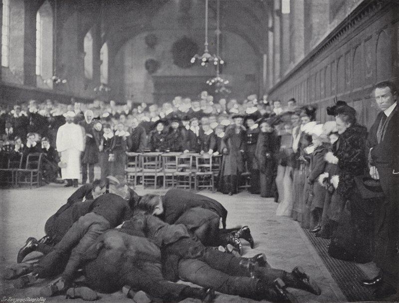 Pfannkuchenwerfen an der Westminster School, The Greeze von J. Benjamin Stone
