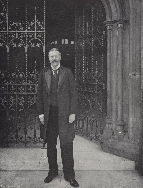 Der ehrenwerte Sir A Acland Hood, Bart (s/w Foto) von J. Benjamin Stone