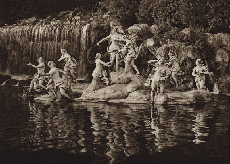 Italien: Caserta, Gruppe von Diana im Park von Kurt Hielscher