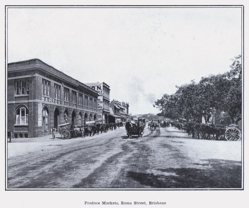 Produkte Märkte, Roma Street, Brisbane (s/w Foto) von Photographer Australian