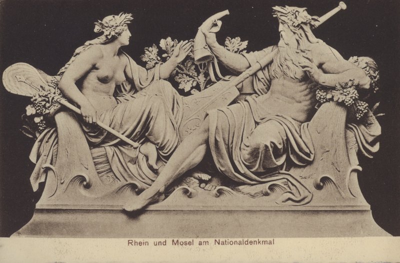 Allegorische Figuren, die den Rhein und die Mosel am Nationaldenkmal darstellen, Denkmal zur Erinnerung an die Vereinigung Deutschlands, Rüdesheim am Rhein, Hessen von Photographer German