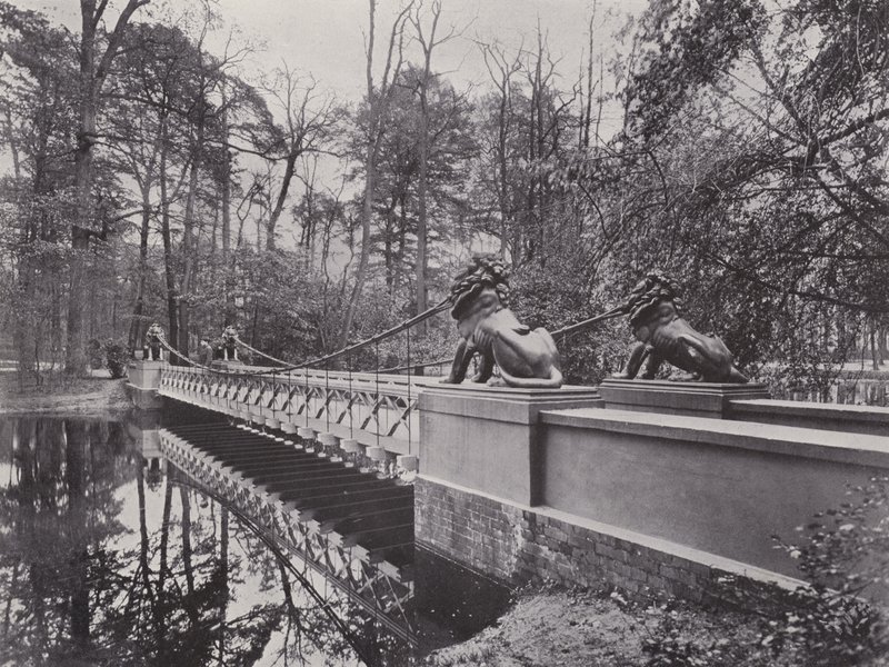 Im Tiergarten, Löwenbrücke von Photographer German