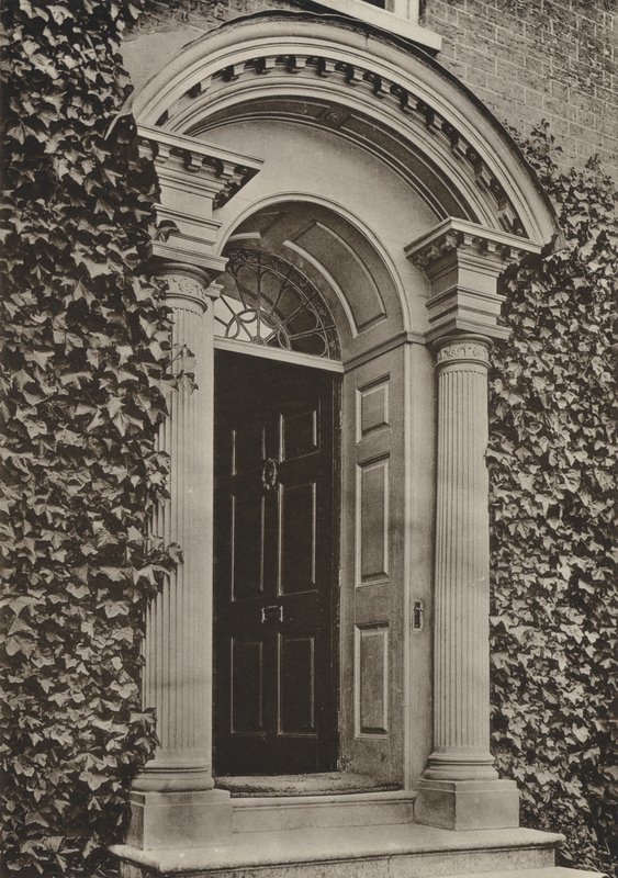 Tür, Steyning, Sussex von William Galsworthy Davie